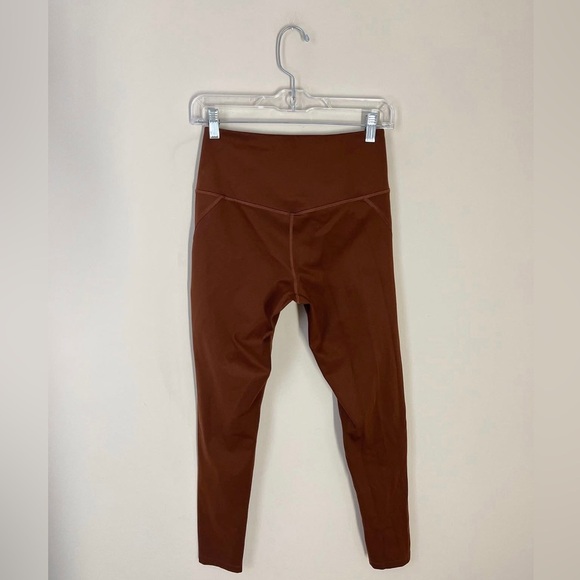 Girlfriend collective - Picture 2 of 4